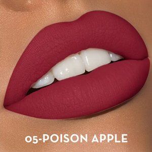 NEW Italia Deluxe Musse Matte Lipstick - 05 Poison Apple